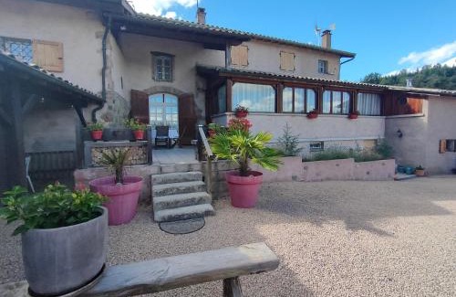 Vauxrenard Casa | Chez J-J et Pat
