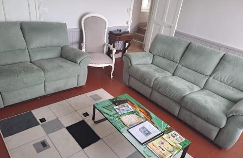 Le Molay-Littry Casa | chez Jean-Marc et Colette