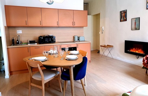 Opera Apartamento | Chez Laura & Thomas - charming 2BR Vieux Port/ Place Huiles & Estiennes d'Orves