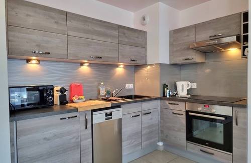 Honfleur Condominio | Chez Lou et Dan, apartamento 4P con balcón, ascensor y estacionamiento segu