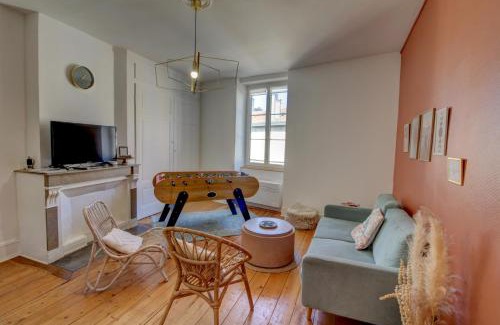 Amberieu-en-Bugey Apartamento | chez lulu-La salle de jeux-3 chambres-5pers-cnpe bugey