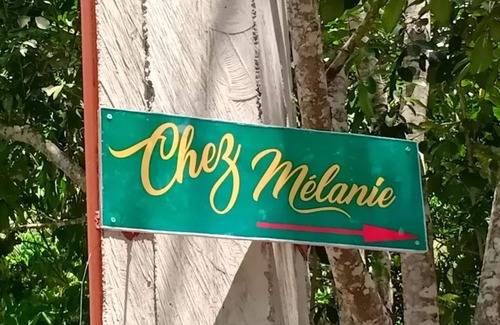 Valencia Casa | Chez Mélanie: espacio, privacidad y comodidad en el monte. Talinis Valencia Dumaguete