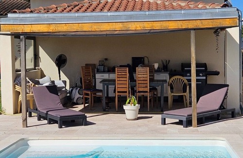 Salvagnac Casa | Chez Magali, a relaxing natural setting with swimming pool