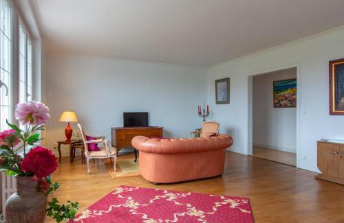 La Ville-aux-Clercs Apartamento | Chez Maryse et Guy - Bel Appt pour 4 avec jardin