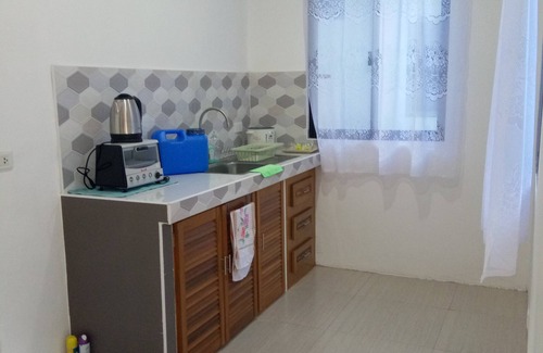 Valencia Casa | Chez Melanie U1 -Dumaguete Getaway with private plunge pool & Starlink Internet.