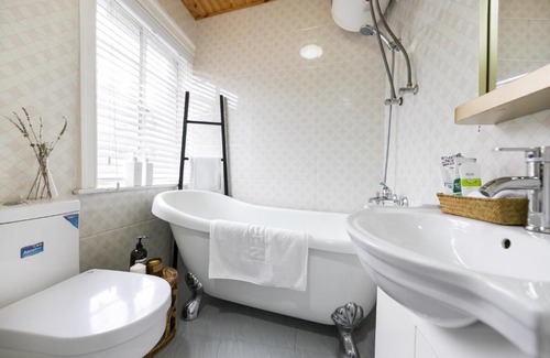 Huaihai Road Commercial Area Apartamento | Chez moi 新天地思南公馆法式洋房