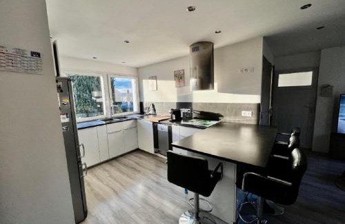 Saint-Chamas Apartamento | Chez Nico - 100 m plages - clim - jardin - parking - Quartier calme