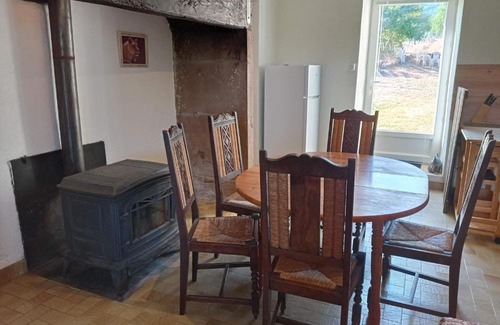 Saint-Bazile-de-Meyssac Apartamento | Chez Ophélie