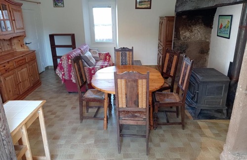 Saint-Bazile-de-Meyssac Apartamento | Chez Ophélie