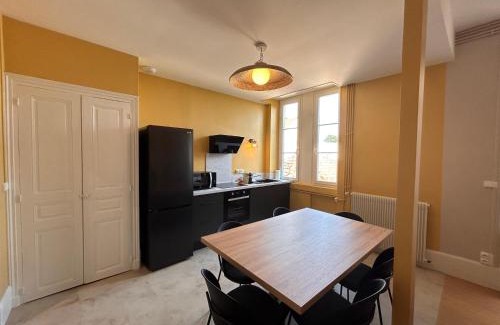Meursault Apartamento | Chez Romain - Appartement au coeur de Meursault