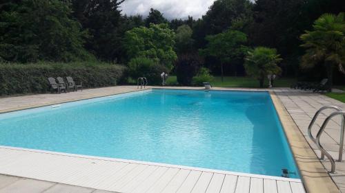 Arnage Cama Y Desayuno | Chez Sally et Mario