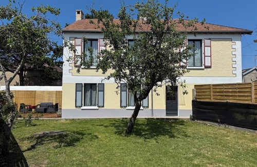 Luc-sur-Mer Apartamento | Chez Sylviane apt Rez-de-Chaussée 200 m from the sea