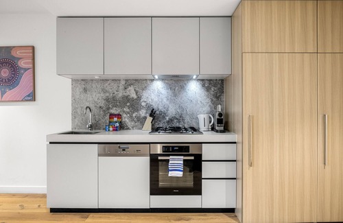 Southbank Apartamento | Chic 1-Bed South Melbourne Unit with Pool & Gym