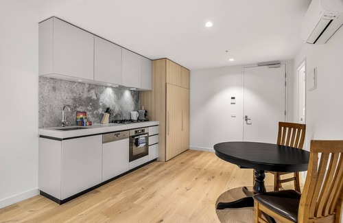 Southbank Apartamento | Chic 1-Bed South Melbourne Unit with Pool & Gym