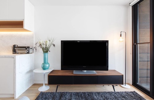 Malvern Apartamento | Chic 1-Bed with a Sleek Balcony near Shops