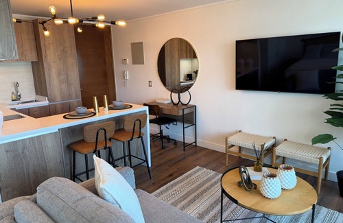 Vitacura Apartamento | Chic 1-bedroom apartment in nice Las Condes with fitness room, WiFi