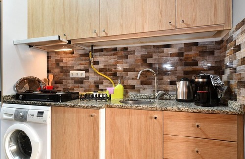 Galata Apartamento | Chic 1-bedroom apartment with WiFi, AC in amazing Istanbul