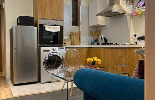 Kileleshwa Apartamento | Chic 1-bedroom apartment in Nairobi with fitness room near CBD-Moon valley