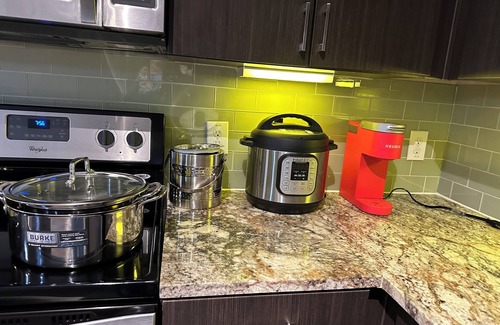 George Bush Park/Eldridge Apartamento | Chic 1-bedroom apartment in fantastic Houston with fitness room, AC , internet