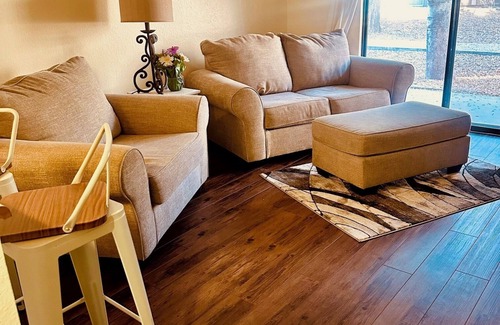 East Mesa Apartamento | Chic 1-bedroom with WiFi and AC in vibrant Mesa