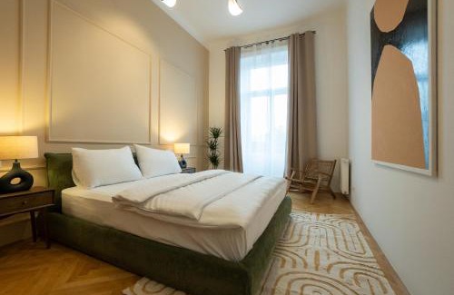 Neubau Apartamento | Chic 180m 3BR Apt near Parliament, Self Check-in