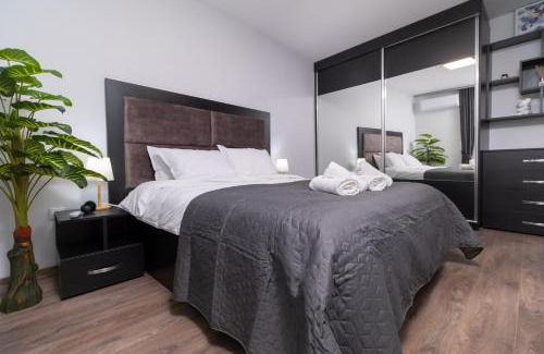 Plovdiv Center Apartamento | Chic 1BR Apartment with Balcony in Plovdiv
