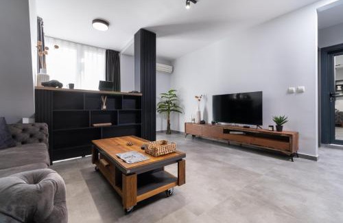 Plovdiv Center Apartamento | Chic 1BR Apartment with Balcony in Plovdiv