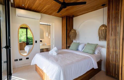 Santiago Casa | Chic 1BR Escape Breathtaking Balcony Views