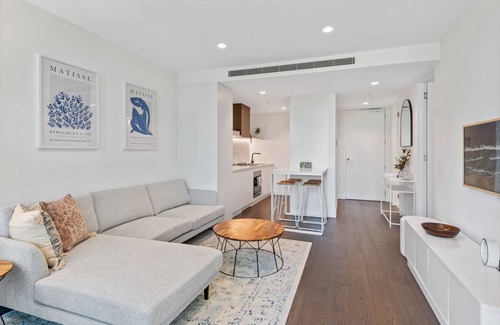 South Yarra Apartamento | Chic 2-Bed with Free Parking in South Yarra