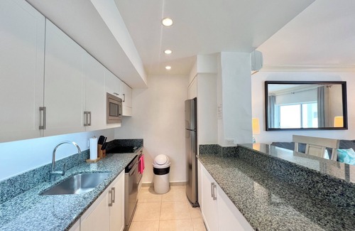 Porters Complejo | Chic 2 bedroom 2 bathroom groundfloor beachfront unit, pool tennis WiFi GB110