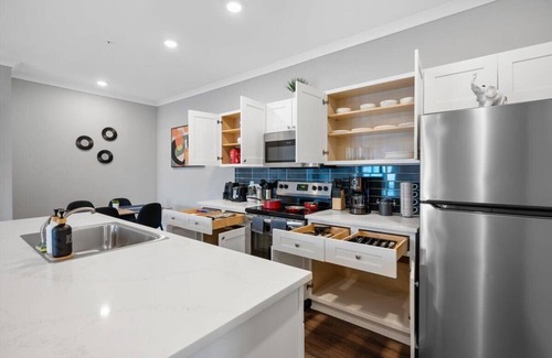 Port Wentworth Apartamento | Chic 2-bedroom apartment with AC, fitness room, pool - D