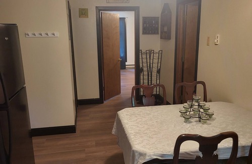Ransom Apartamento | Chic 2-bedroom apartment with AC, WiFi in peaceful Clarks Summit