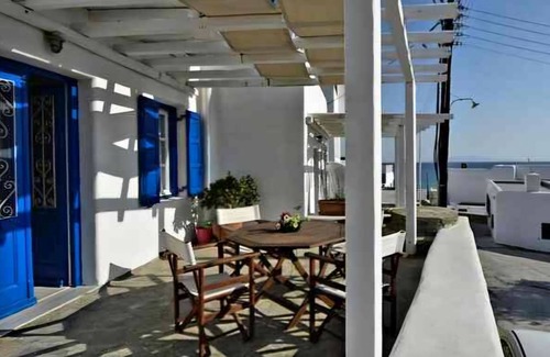 Platis Gialos Apartamento | Chic 2-bedroom apartment in marvelous Mykonos 15 meters close the beach