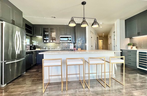 Uptown Apartamento | Chic 2-bedroom apartment with AC, fitness room in brilliant Victory Park Dallas