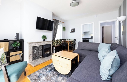 Dublin Apartamento | Chic 2Bed W/Canal Views, 15 Min to Kilmainham Gaol