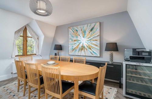 St. Mary's Park Apartamento | Chic 2BR Battersea Flat Terrace & Pet-Friendly