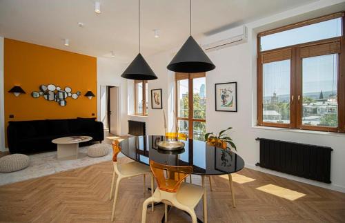 Vera Apartamento | Chic 2BR Center Apt with View - By Wehost