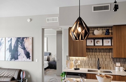 Flagler Village Apartamento | Chic 2BR Downtown Fort Lauderdale Apt w/ Pool
