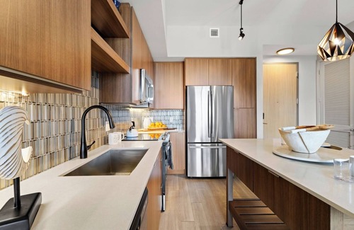 Flagler Village Apartamento | Chic 2BR Downtown Fort Lauderdale Apt w/ Pool