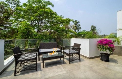 Assagao Apartamento | Chic 2BR Hideaway in Assagao Near Anjuna Beach