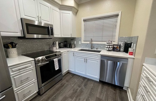 Santa Clara Apartamento | Chic 2BR W/balcony, GREAT location 2FREEParking