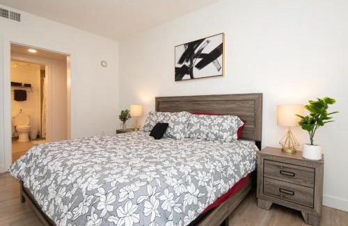 Downtown Los Angeles Apartamento | Chic 3-bed Apt with Pool & Hot Tub in Heart of DTLA