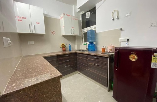 Taj Ganj Apartamento | Chic 3-bedroom apartment with AC, fitness room in awesome Agra nera Taj Mahal