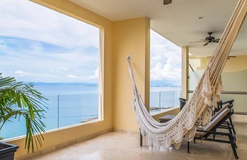Puerto Juarez Villa | Chic 3 bedroom Suite at Garza Blanca Resort & Spa Cancun