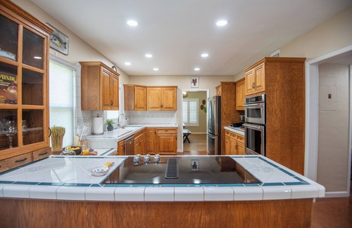 Yuma Townsite Casa | Chic 4-Bed Mid-Century: Arizona Getaway for your family/group