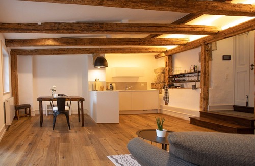 Schwaebisch Gmuend Apartamento | Vida elegante y cómoda en el centro del casco antiguo.
