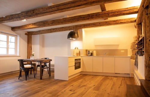 Schwaebisch Gmuend Apartamento | Vida elegante y cómoda en el centro del casco antiguo.