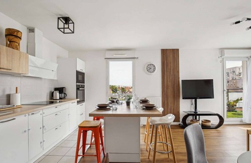 Bezons Apartamento | Chic and comfortable apart with Parking and balcony