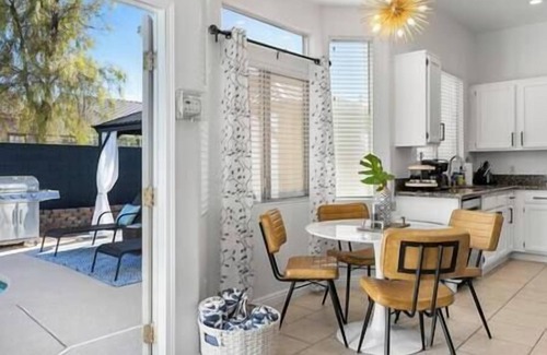 North Las Vegas Casa | Chic and Modern 3BD Home with Pool & Pool Table