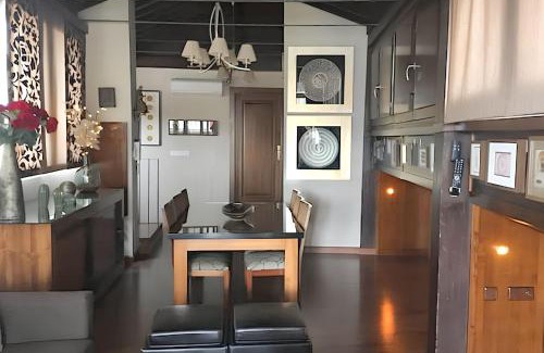 Central District Apartamento | Chic Apartment Granada 60m² + Terr.